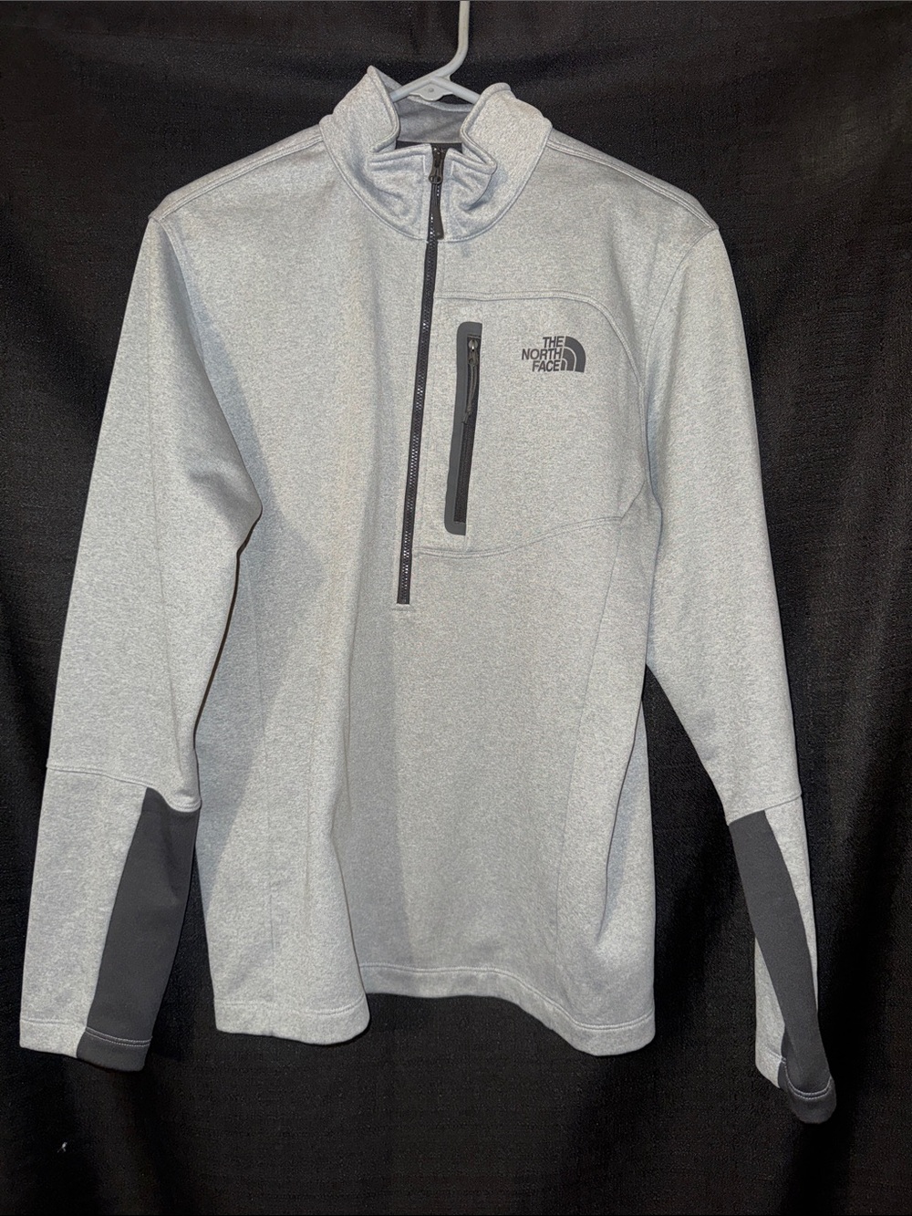 The North Face Men's Light Gray Half-Zip Performance Pullover